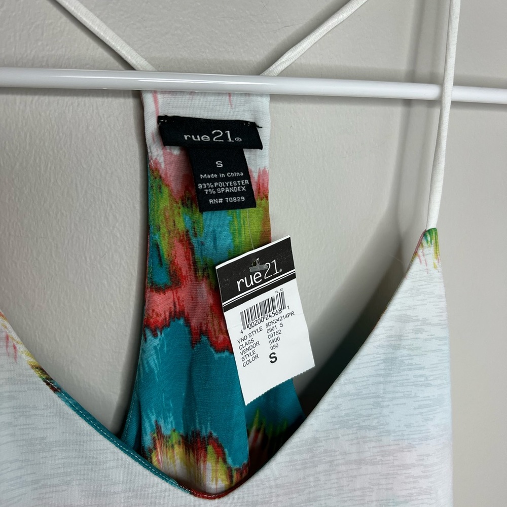 NEW w/tag. Rue 21 flowy tank top. Size small. 3/4 fabric liner. - Picture 3 of 4